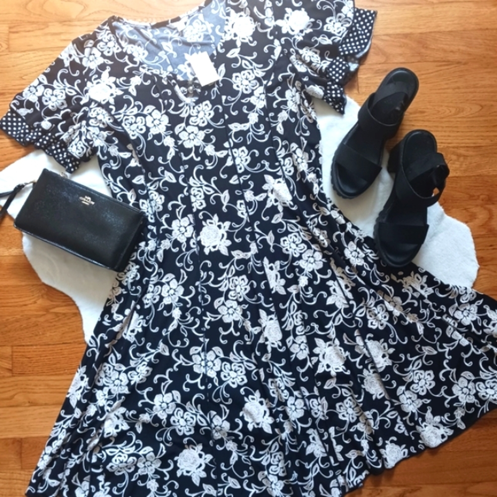Cato • Women's Midi Floral Stretch Short Ruffle-Sleeve Swing Dress